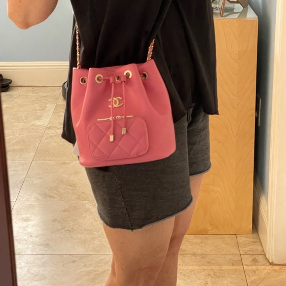 NEW 21B Chanel Bucket Bag Pink Crossbody Caviar - Picture 14 of 15